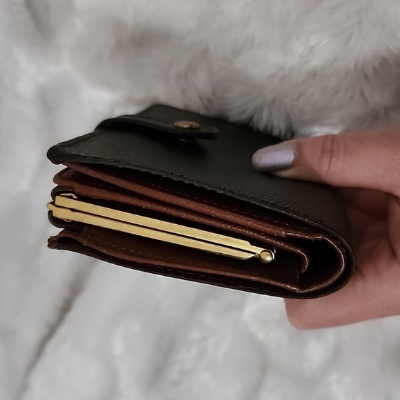 Louis Vuitton Monogram French Wallet - Picture 7 of 8
